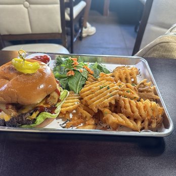 Brody's Restaurant - Jacob's Burger with waffle fries - Barbeque Near Me - Sacramento, California Brody's Restaurant - Jacob's Burger with waffle fries - Barbeque Near Me - Sacramento, California