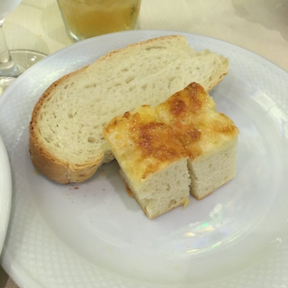 La Gondola - White bread and onion bread - Italian Near Me - Quintana Roo, ROO La Gondola - White bread and onion bread - Italian Near Me - Quintana Roo, ROO
