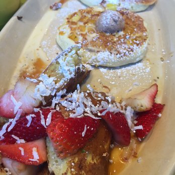 Snooze, an A.M. Eatery - Pancake flight with a french toast substitution - Breakfast & Brunch Near Me - Lone Tree, Colorado