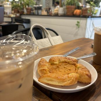 Melby’s Coffee & Tea House - Pumpkin pastry - Macarons Near Me - Watauga, Texas