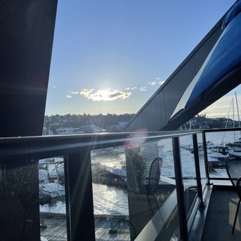 Duke's Seafood - Outdoor seating. - Seafood Near Me - Seattle, Washington Duke's Seafood - Outdoor seating. - Seafood Near Me - Seattle, Washington