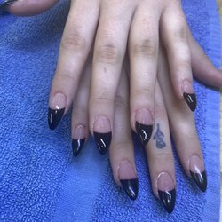 Valley Nails & Spa