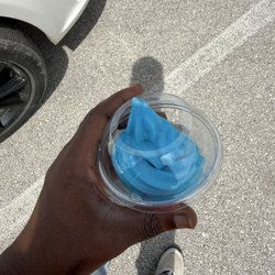 Hawaiian Bros Island Grill - Blue Island Wave - Soft Serve