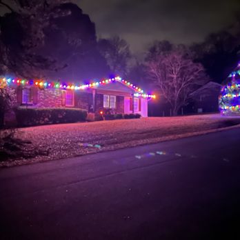 Athens Christmas Lights - Holiday Decorating Services Near Me - Athens, Georgia Athens Christmas Lights - Holiday Decorating Services Near Me - Athens, Georgia