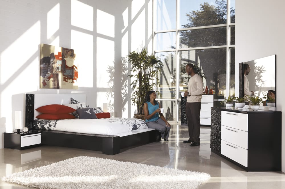 WAYNE’S FINE FURNITURE & BEDDING Furniture Store 5853 Normandy Blvd