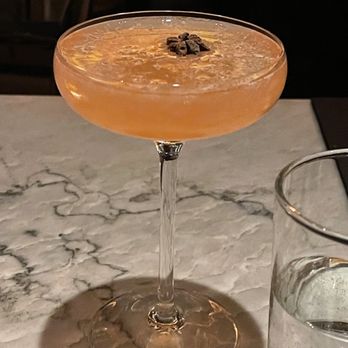 Sushi-San Lincoln Park - Don't Look Down (verjus rouge, grapefruit, 5-spice) - Bars Near Me - Chicago, Illinois
