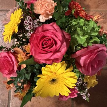 Little Green House Florist - Flowers - Florists Near Me - Big Bear Lake, California