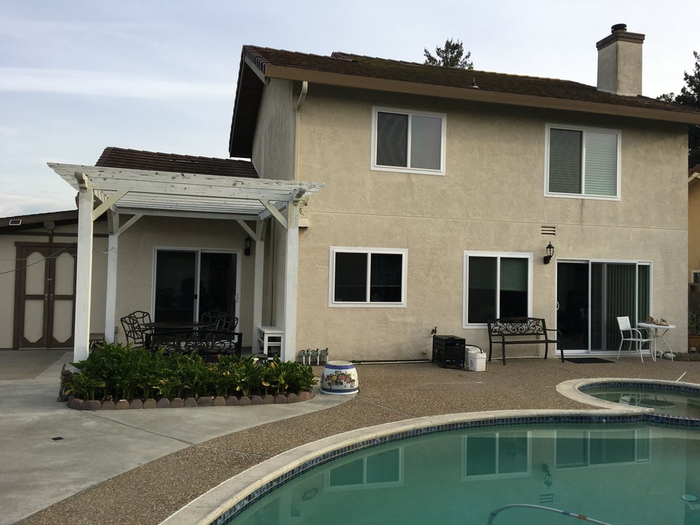 Slide of Clean Builders and Deluxe Windows