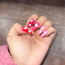 Lee Nails