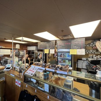 Cinnamon Roll Place - Interior - Bakeries Near Me - Kihei, Hawaii