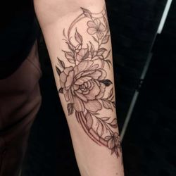 Pure Heart Tattoo - Close up of clean line work and beautiful shading
