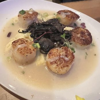 Refinery Jax Beach - Scallops - Bars Near Me - Jacksonville Beach, Florida Refinery Jax Beach - Scallops - Bars Near Me - Jacksonville Beach, Florida
