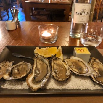 Chai Pascal - 6 oysters. Perfectly delicious. - Wine Bars Near Me - Saint-Émilion, 33 Chai Pascal - 6 oysters. Perfectly delicious. - Wine Bars Near Me - Saint-Émilion, 33