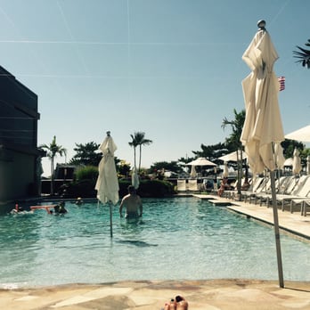 Tiki Bar at ICONA Windrift - Hotels Near Me - Avalon, New Jersey