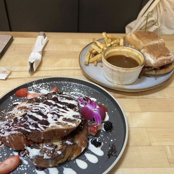Eggy’s Neighborhood Kitchen - tres leches french toast - Breakfast & Brunch Near Me - Berkeley, California Eggy’s Neighborhood Kitchen - tres leches french toast - Breakfast & Brunch Near Me - Berkeley, California