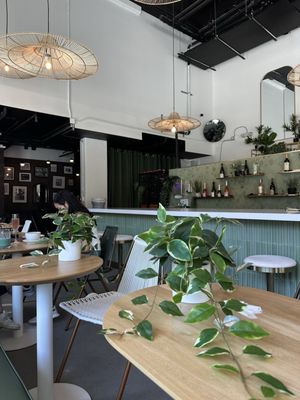 Les Deux Amis Cafe and Wine Bar by null