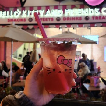 Hello Kitty And Friends Cafe - Kuromi Berry Iced Tea - Themed Cafes Near Me - Universal City, California