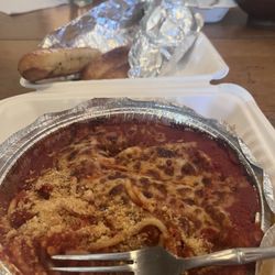 Amore Pizza Kitchen - Baked Spaghetti Marinara with onion added.