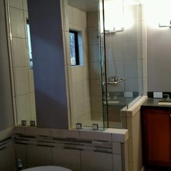 The Glass Company - Shower with clips