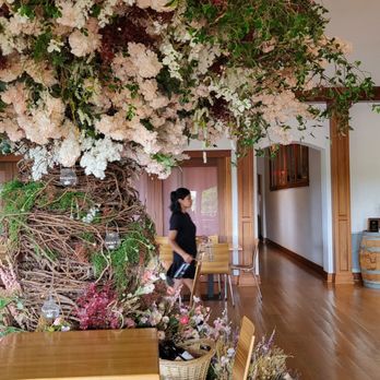 Macari Vineyards - Beautiful decor inside - Wineries Near Me - Mattituck, New York