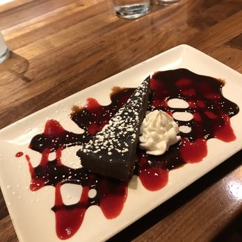 13 Coins Pioneer Square - Flourless Chocolate Cake - American Near Me - Seattle, Washington