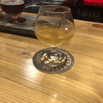 Taylor House Brewing - Breweries Near Me - Catasauqua, Pennsylvania