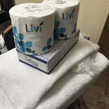 Circus Circus - In lieu of housekeeping for 6 days, finally delivered essentials - Hotels Near Me - Las Vegas, Nevada Circus Circus - In lieu of housekeeping for 6 days, finally delivered essentials - Hotels Near Me - Las Vegas, Nevada