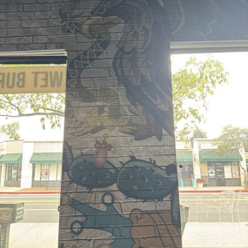 East Los Tacos - Another mural by the sitting area - Mexican Near Me - Los Angeles, California East Los Tacos - Another mural by the sitting area - Mexican Near Me - Los Angeles, California