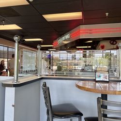 Cupid's Hot Dogs - Simi Valley