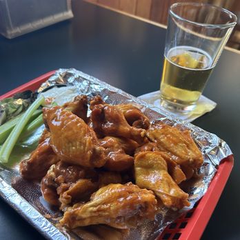 Change of Pace - Wings (excellent!!) - Sports Bars Near Me - Syracuse, New York Change of Pace - Wings (excellent!!) - Sports Bars Near Me - Syracuse, New York