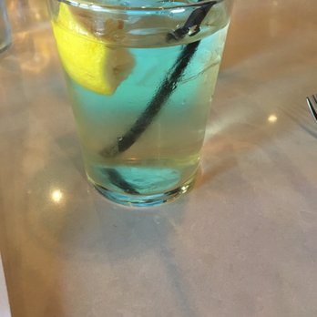 TENN - Iced Jasmine tea with Lemon - American Near Me - Nashville, Tennessee TENN - Iced Jasmine tea with Lemon - American Near Me - Nashville, Tennessee