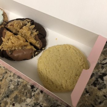 Crumbl - Lodi - What was supposed to be cornbread.. nothing on top. So disappointed - Bakeries Near Me - Lodi, California Crumbl - Lodi - What was supposed to be cornbread.. nothing on top. So disappointed - Bakeries Near Me - Lodi, California