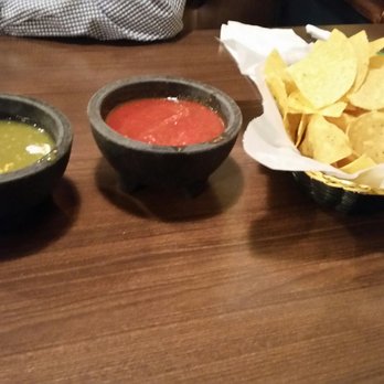 El Cactus Mexican Grille - Salsa verde on left Salsa n chips - Mexican Near Me - Fort Oglethorpe, Georgia El Cactus Mexican Grille - Salsa verde on left Salsa n chips - Mexican Near Me - Fort Oglethorpe, Georgia