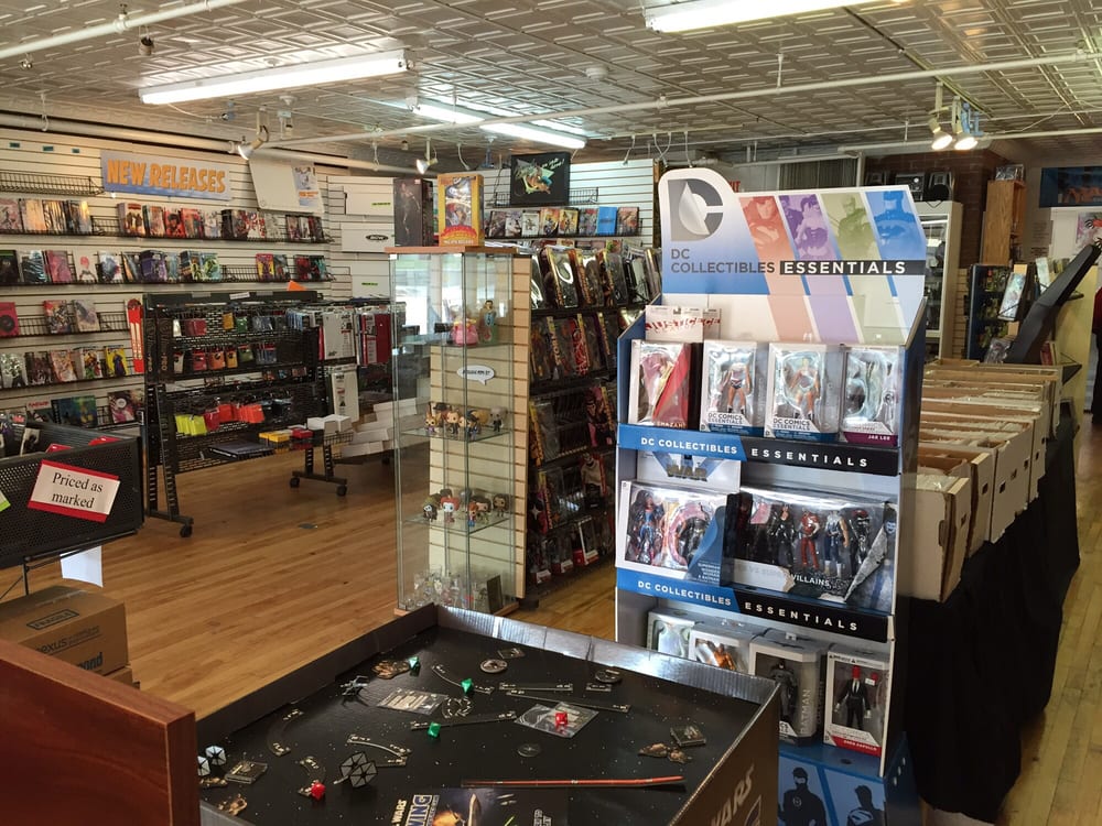 DOUBLE MIDNIGHT COMICS & COLLECTIBLES 341 Loudon Rd, Concord, New