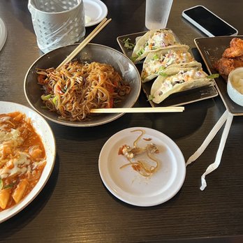 Bonchon Convoy - Tteokbokki, Japchae, 3 Piece Korean Tacos, Wings - Chicken Wings Near Me - San Diego, California Bonchon Convoy - Tteokbokki, Japchae, 3 Piece Korean Tacos, Wings - Chicken Wings Near Me - San Diego, California
