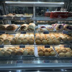 Leo's Market & Eatery