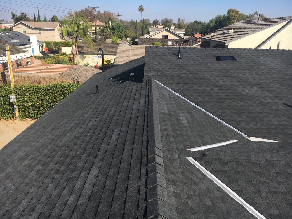 Slide of Lemus Roofing