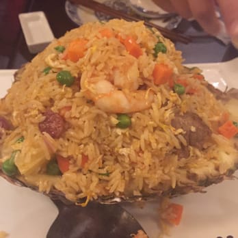 Mountain House - Pineapple fried rice - Szechuan Near Me - Queens, New York Mountain House - Pineapple fried rice - Szechuan Near Me - Queens, New York