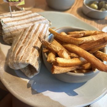 Nando's Peri-Peri - Sweet potato halloumi wrap and fries - Desserts Near Me - Austin, Texas Nando's Peri-Peri - Sweet potato halloumi wrap and fries - Desserts Near Me - Austin, Texas