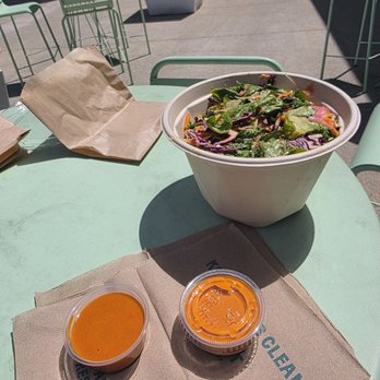 Chopt Creative Salad Co. - Salad Near Me - West Hartford, Connecticut