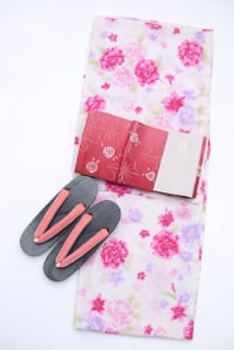 Kaede Kimonos Sales and Rental by null