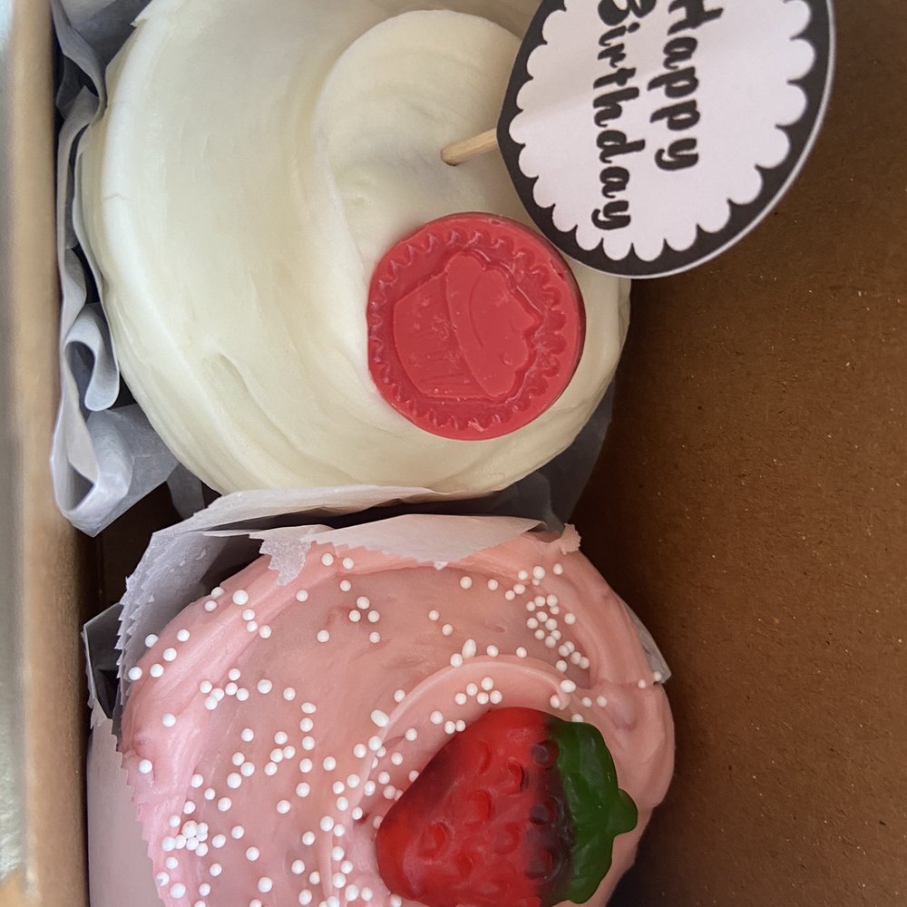 Frosted Cupcakery - Red Velvet / Cream Cheese Cupcake and Strawberry / Cream Cheese Cupcake - Bakeries Near Me - Long Beach, California Frosted Cupcakery - Red Velvet / Cream Cheese Cupcake and Strawberry / Cream Cheese Cupcake - Bakeries Near Me - Long Beach, California