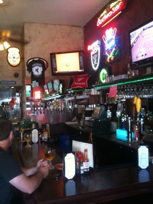 Quinn's Pub & Grill by null