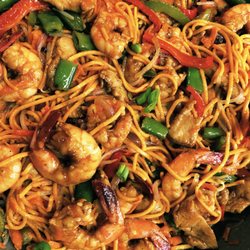 Keda's Cuisine - West Indian Style Chicken & Shrimp Lo Mein
