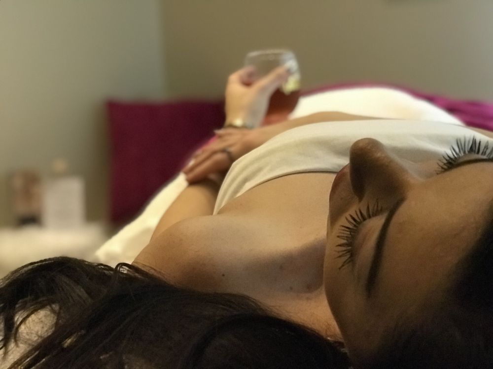 Hello, Gorgeous Skin Studio Logo