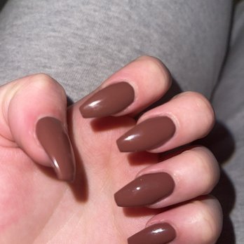 Lux Nail Bar - Nail Salons Near Me - Thornhill, Ontario