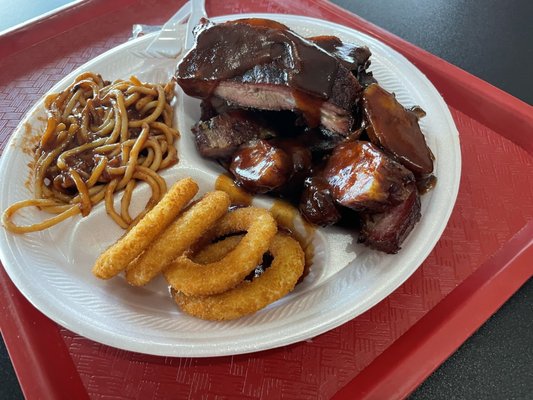 Pollard's Bar-B-Que by null