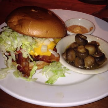 Cheddar's Scratch Kitchen - Bacon cheeseburger - Comfort Food Near Me - Tucson, Arizona