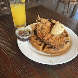 Good co - Mango drink/virgin, chicken and waffles