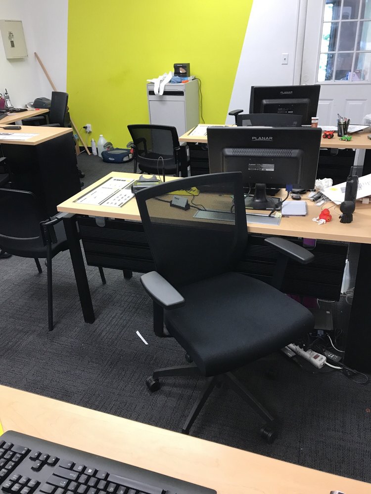 HERTZ RENT A CAR Updated June 2024 23 Reviews 388 Eastern Ave